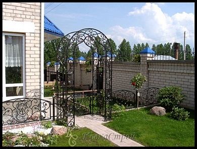 Кованая арка №20 в Екатеринбурге фото
