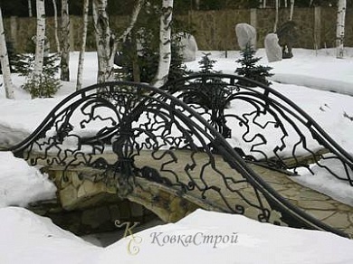 Кованый мостик №25 в Екатеринбурге фото
