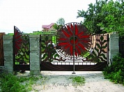 192. Ворота в Екатеринбурге фото
