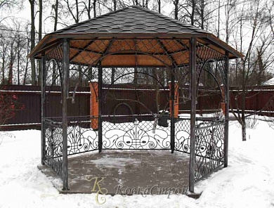 Кованая беседка №20 в Екатеринбурге фото
