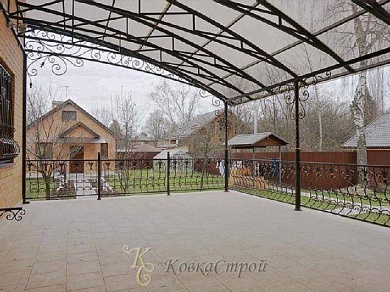 Навес для автомобиля №146 в Екатеринбурге фото