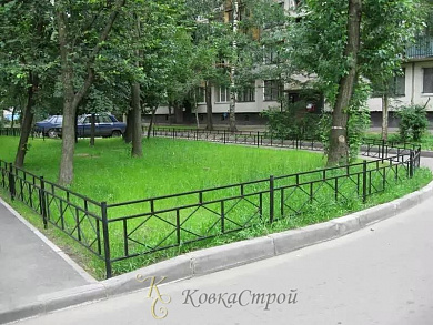 Газонное ограждение кованое №63 в Екатеринбурге фото

