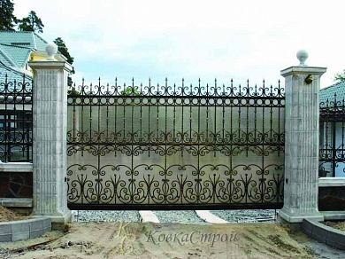 194. Ворота в Екатеринбурге фото
