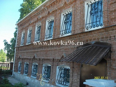 Кованая решетка №155 в Екатеринбурге фото
